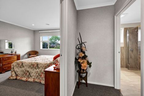 Photo of property in 35 Cloten Road, Stratford, 4332