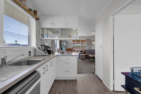 Photo of property in 8 Leslie Place, Deanwell, Hamilton, 3206