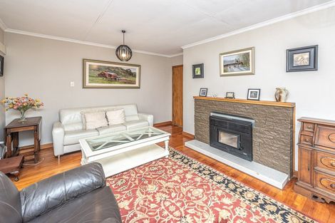 Photo of property in 17 Skerman Street, Marton, 4710