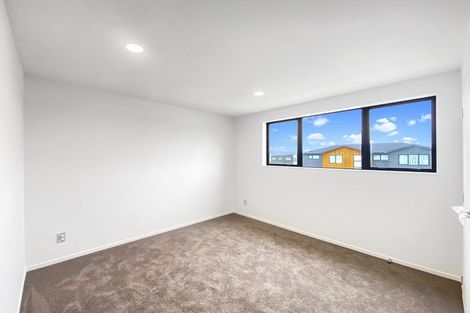 Photo of property in 3a Frontier Lane, Flat Bush, Auckland, 2019