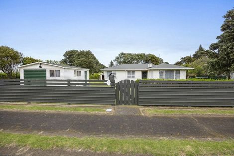Photo of property in 3-5 Warwick Street, Patea, 4520