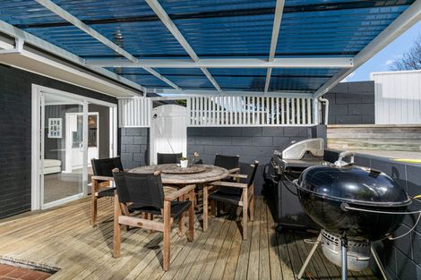 Photo of property in 49 Compton Street, Hillcrest, Auckland, 0627