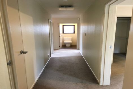 Photo of property in 2b Braemar Road, Castor Bay, Auckland, 0620