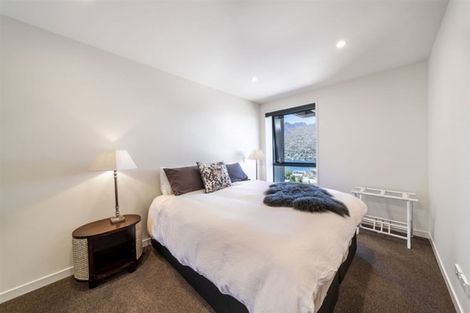 Photo of property in 13 Highlands Close, Queenstown, 9300