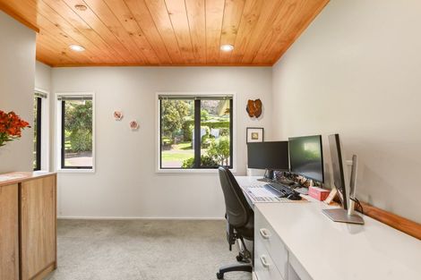 Photo of property in 10 Atkins Lane, Hamurana, Rotorua, 3097