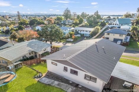 Photo of property in 11 Dunton Drive, Welcome Bay, Tauranga, 3112