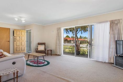 Photo of property in 14 Pemberton Crescent, Greerton, Tauranga, 3112