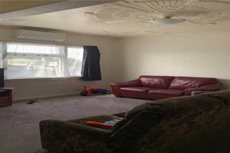 Photo of property in 6 Maratahu Street, Westown, New Plymouth, 4310