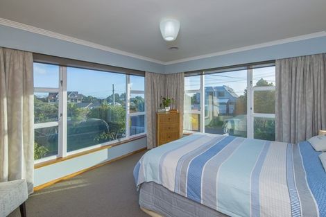 Photo of property in 137 Seaview Road, Paraparaumu Beach, Paraparaumu, 5032