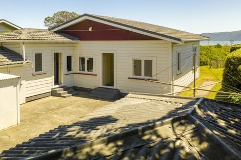 Photo of property in 37 Manly Street, Paraparaumu Beach, Paraparaumu, 5032