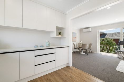 Photo of property in 1/5 Onepoto Road, Hauraki, Auckland, 0622