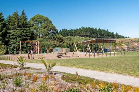 Photo of property in 27 Kotuitui Drive, Wainui, 0992