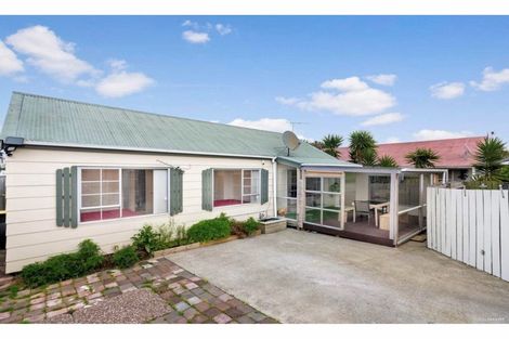 Photo of property in 3/63 Kenderdine Road, Papatoetoe, Auckland, 2025