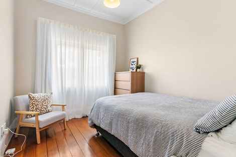 Photo of property in 12 Ngataringa Road, Devonport, Auckland, 0624