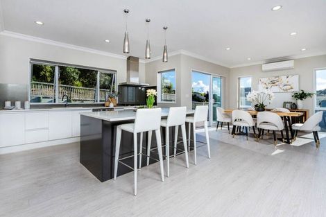 Photo of property in 41d Wicklam Lane, Greenhithe, Auckland, 0632