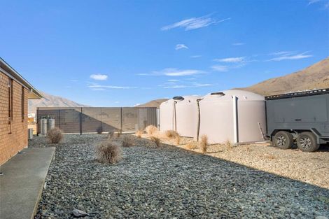 Photo of property in 10 Hardacre Place, Omarama, 9412