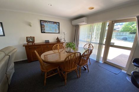 Photo of property in 44 Bramley Drive, Rototuna, Hamilton, 3210