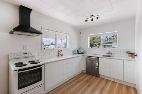 Photo of property in 1126 Papamoa Beach Road, Papamoa Beach, Papamoa, 3118