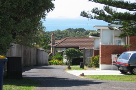 Photo of property in 1/13 Eastcliffe Road, Castor Bay, Auckland, 0620