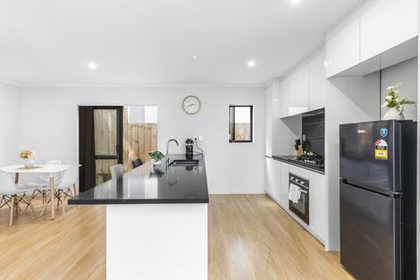 Photo of property in 1 Kendall Court, Wattle Downs, Auckland, 2103