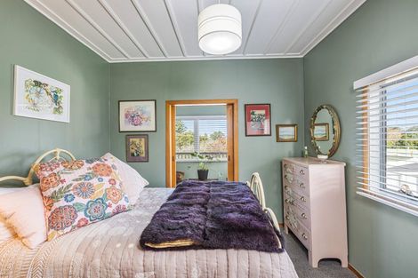 Photo of property in 26 Seatoun Avenue, Leigh, Warkworth, 0985