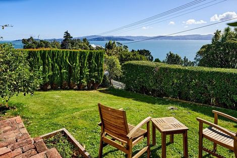 Photo of property in 54 Ferry Road, Days Bay, Lower Hutt, 5013