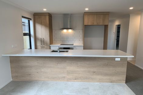 Photo of property in 9 Rarangi Mai Lane, Karaka, 2113