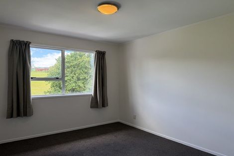 Photo of property in 10 Ciprian Place, Henderson, Auckland, 0612