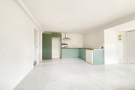 Photo of property in 134 Colwill Road, Massey, Auckland, 0614