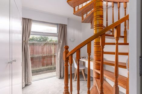 Photo of property in 17 Tudor Avenue, Ilam, Christchurch, 8041