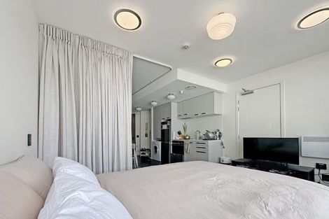 Photo of property in 307/3 Roxburgh Street, Mount Victoria, Wellington, 6011