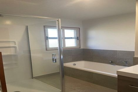 Photo of property in 2/61 Waimairi Road, Upper Riccarton, Christchurch, 8041