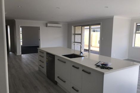 Photo of property in 37 Piata Street, Papamoa Beach, Papamoa, 3118