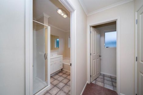 Photo of property in 140 Waihi Road, Hawera, 4610