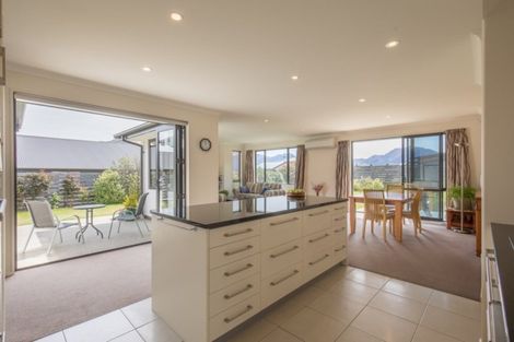 Photo of property in 32 Infinity Drive, Wanaka, 9305