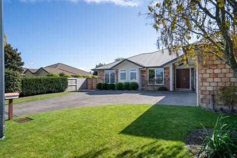 Photo of property in 7 Norfolk Drive, Cambridge, 3434