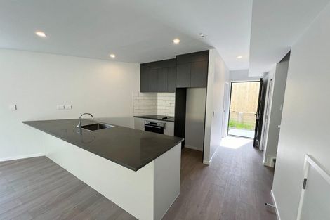 Photo of property in 18 Whati Lane, Henderson, Auckland, 0612