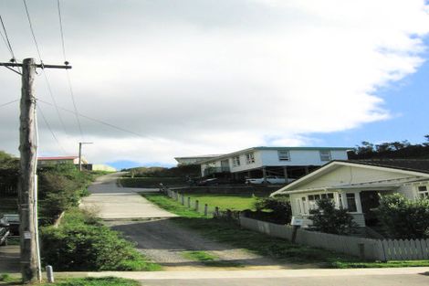 Photo of property in 39 Cardiff Crescent, Cannons Creek, Porirua, 5024