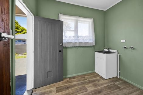 Photo of property in 20 Mclean Street, Hawera, 4610