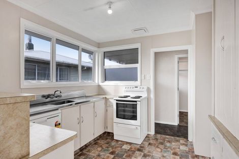 Photo of property in 4 Regan Street, Stratford, 4332