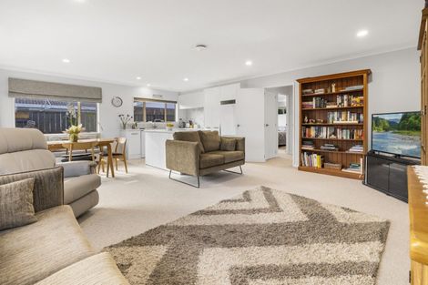 Photo of property in 15 Pembroke Drive, Bethlehem, Tauranga, 3110