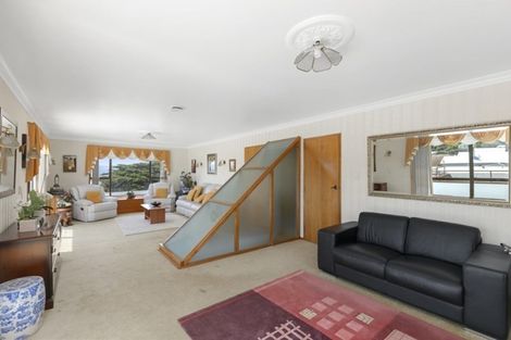 Photo of property in 57 Mills Road, Brooklyn, Wellington, 6021