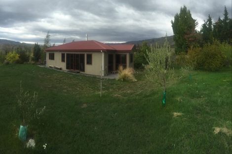 Photo of property in 71 Hall Road, Bannockburn, Cromwell, 9384