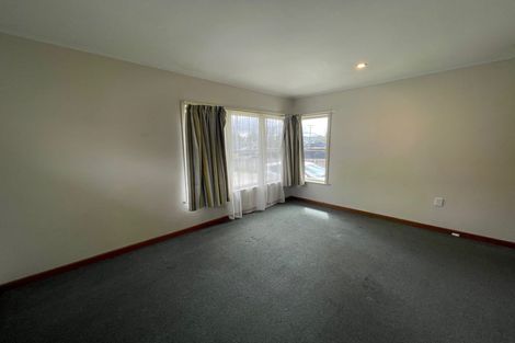 Photo of property in 28 Landon Avenue, Mangere East, Auckland, 2024