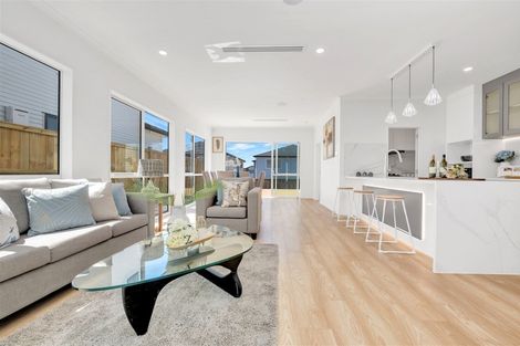 Photo of property in 76 Ksenia Drive, Flat Bush, Auckland, 2019