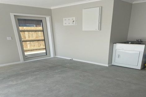 Photo of property in 5 Koru Loop, Paraparaumu, 5032