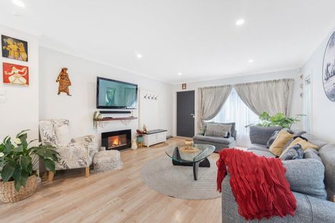Photo of property in 5 Waihanga Way, Bucklands Beach, Auckland, 2014