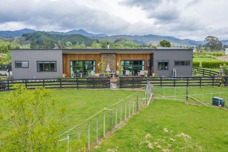 Photo of property in 126 Gladstone Road, Levin, 5571