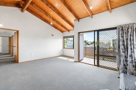 Photo of property in 12 Gilshennan Valley, Red Beach, 0932