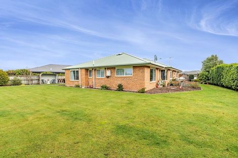 Photo of property in 6 Oldham Place, Darfield, 7510